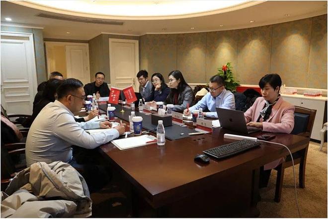 行業(yè)巨頭齊聚肥多多 濟(jì)南新頁(yè)新能源、浙江藍(lán)城雋源、上海文瀝共商電子商務(wù)平臺(tái)開發(fā)建設(shè)